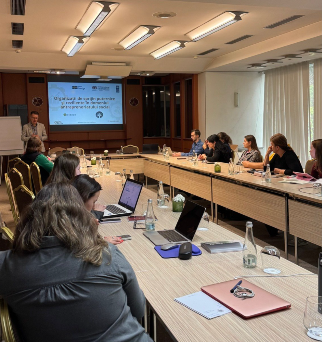 Участники тренинга по ИИ