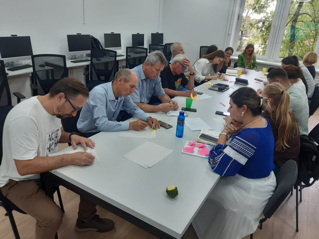 Участники круглого стола в рамках Климатической платформы