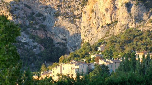 Perfectly Provence Travel Lifestyle Magazine