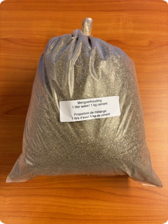 Zak met hittebestendige cement