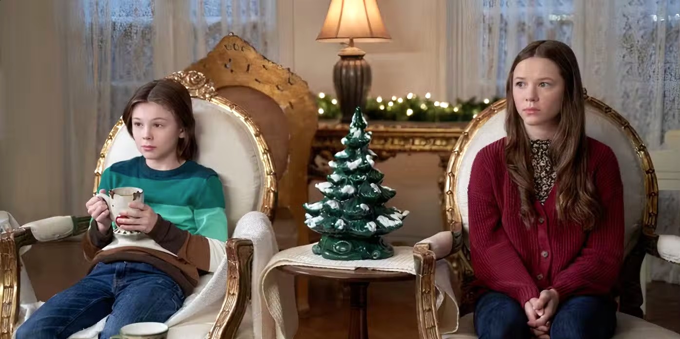 Image from Mystery on Mistletoe Lane (2023)