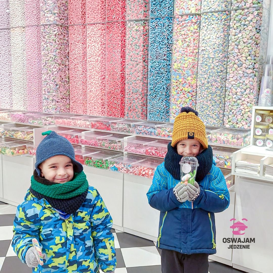 chłopcy i cukierki - foto