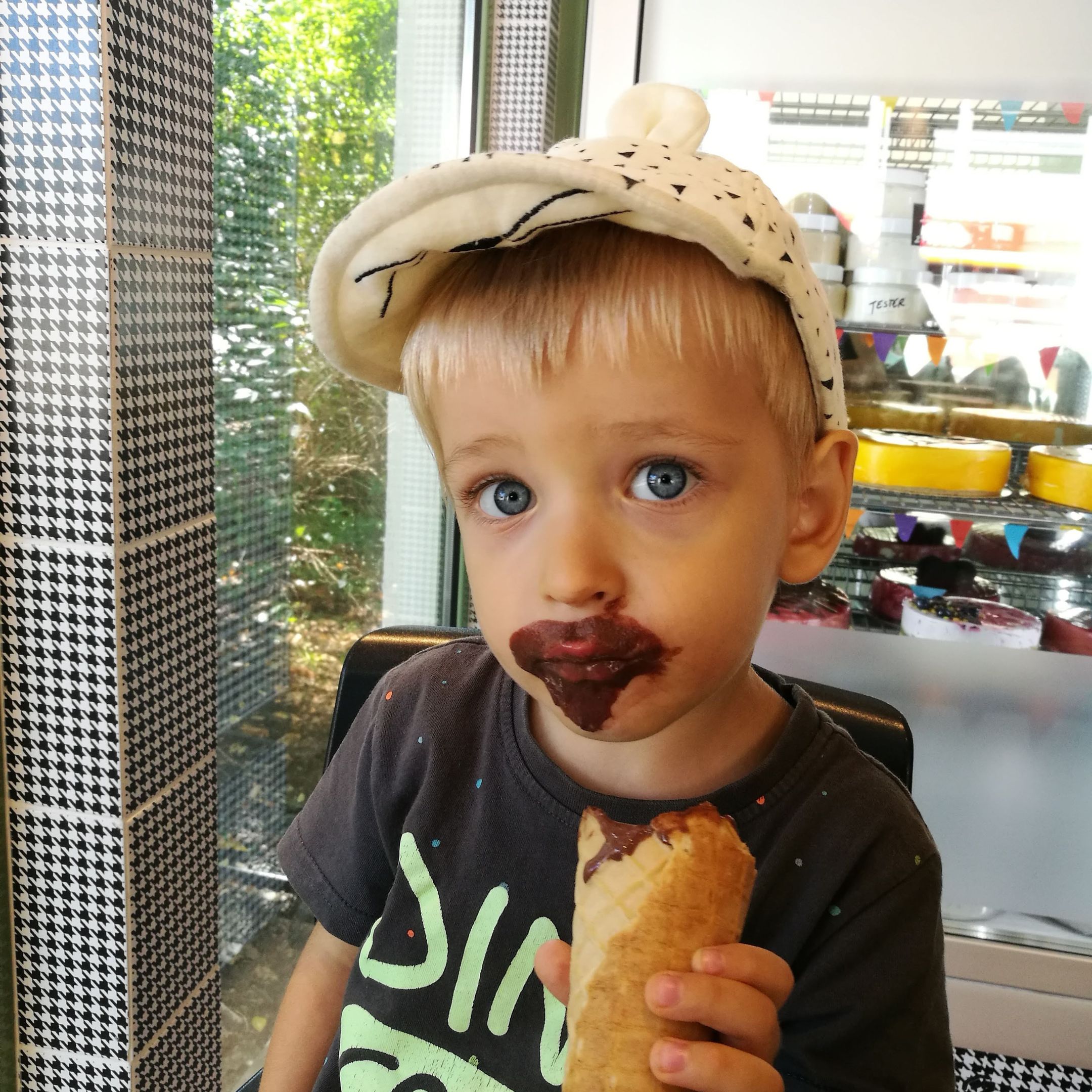 Adam z lodem czekoladowym