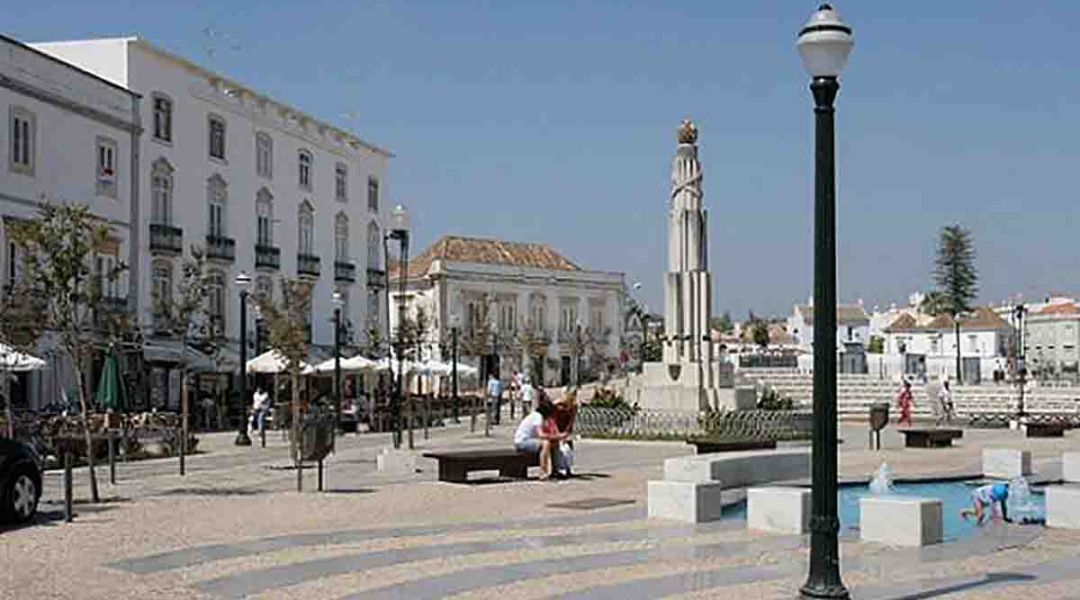 Nunca Nada Aconteceu, de Gonçalo Galvão Teles